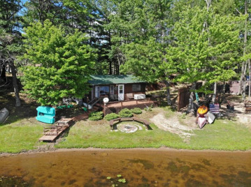 N10674 Sunset Ln, Elcho, WI 54428