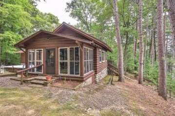 9201 Davies Rd, Minocqua, WI 54548