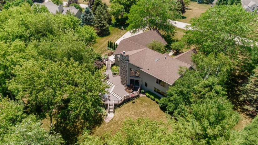 5025 Riverside Rd Waterford, WI 53185 by RE/MAX Premier Properties $729,000