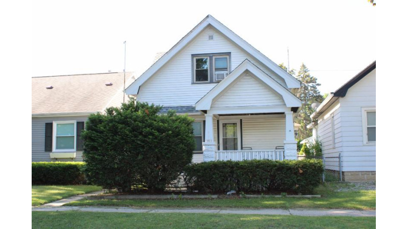 1005 E Holt Ave Milwaukee, WI 53207 by First Weber Inc - Menomonee Falls $175,000