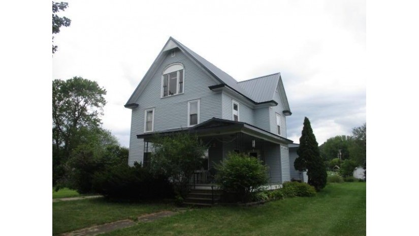 214 E Wisconsin St Viola, WI 54664 by HTC Realty By Design, LLC $106,000