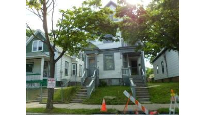 2948 N 12th St 2950 Milwaukee, WI 53206 by Jason Scott Realty & Management, LLC $13,500