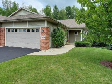 1276 Meadowbrook Dr 2, Cleveland, WI 53015-2400