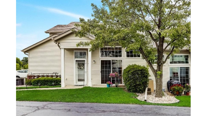 2412 Fox River Pkwy F Waukesha, WI 53189 by Home Matters Realty $244,900