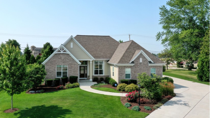 W197N5629 Powell Ct Menomonee Falls, WI 53051 by Shorewest Realtors $629,900