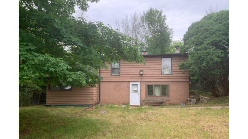 N56W39760 Marks Rd Oconomowoc, WI 53066 by Coldwell Banker Realty $94,900