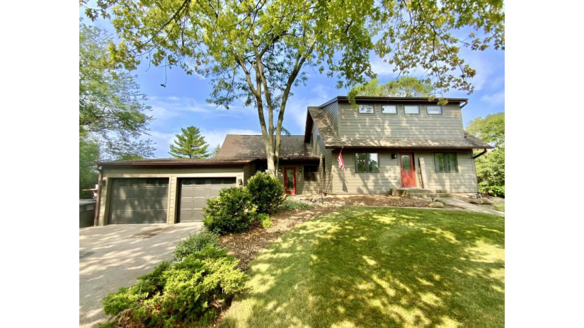 299 N Arlington Ave North Prairie, WI 53153 by Lake Country Flat Fee $399,900