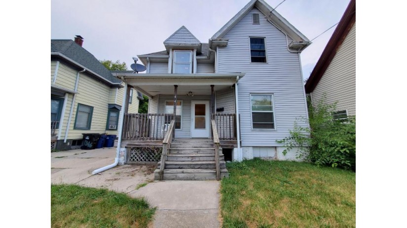 1312 Hamilton St Racine, WI 53404 by Gold Key Realty Group $89,900