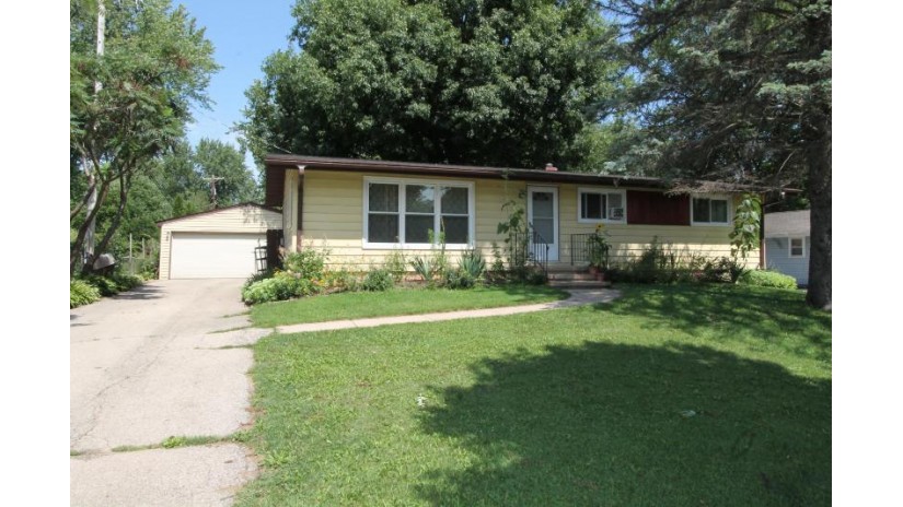 5410 E Buckeye Rd Madison, WI 53716 by Bear Realty Of Burlington $249,900