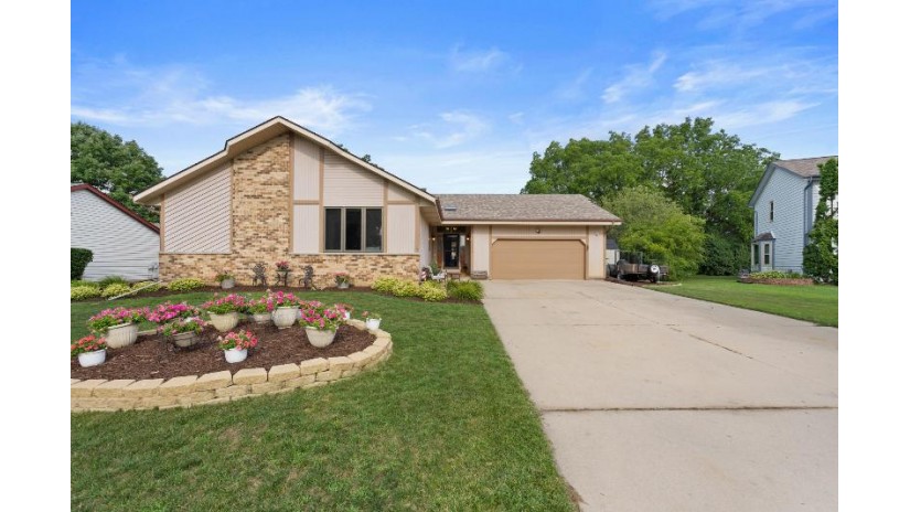 7468 S Karth Ct Franklin, WI 53132 by Homestead Realty, Inc $349,900