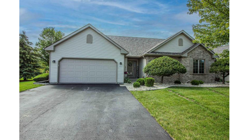 4817 Kingdom Ct Caledonia, WI 53402 by Redefined Realty Advisors LLC $274,900