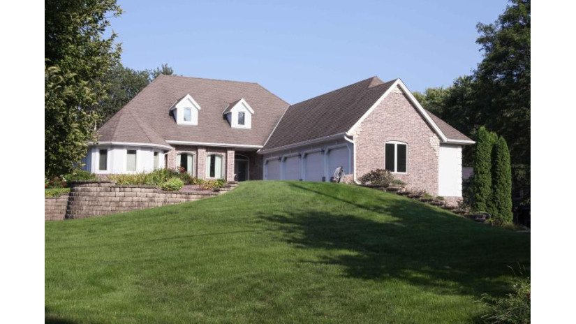 14775 Ridgemoor Dr Elm Grove, WI 53122 by Modern Realty Partners LLC $849,900