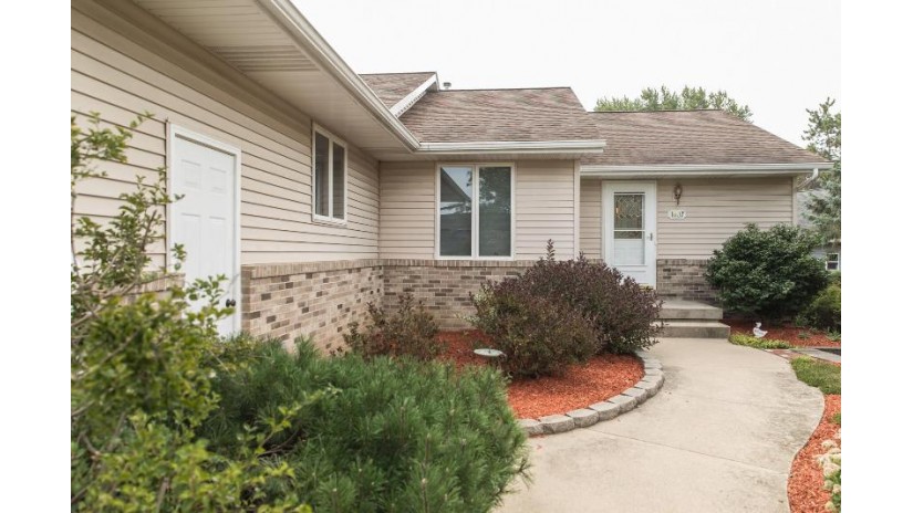 1607 Jamesway Fort Atkinson, WI 53538 by RE/MAX Preferred~Ft. Atkinson $294,500