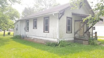 333 Chestnut St, Black River Falls, WI 54615-1026