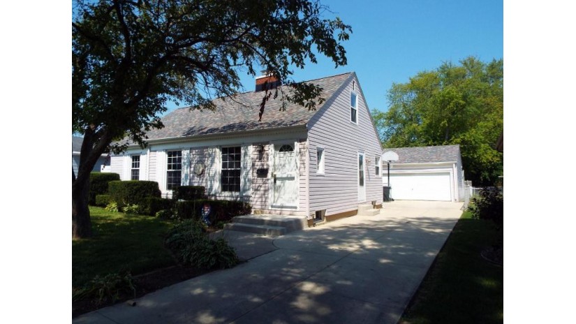 3920 56th St Kenosha, WI 53144 by 1 Month Realty $200,000