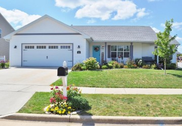 212 S Ash Ln, Whitewater, WI 53190