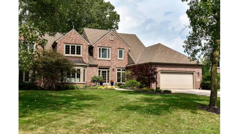 1996 W Hidden Reserve Ct Mequon, WI 53092 by Compass RE WI-Northshore $735,000
