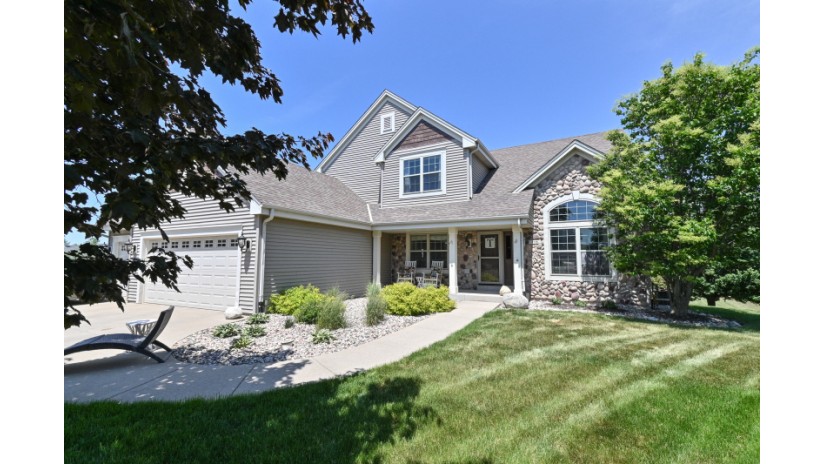 715 Apple Orchard Dr Waterford, WI 53185 by Shorewest Realtors $465,000