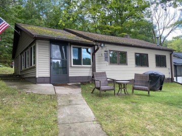 W9110 S Lundgren Lake Rd, Pembine, WI 54156