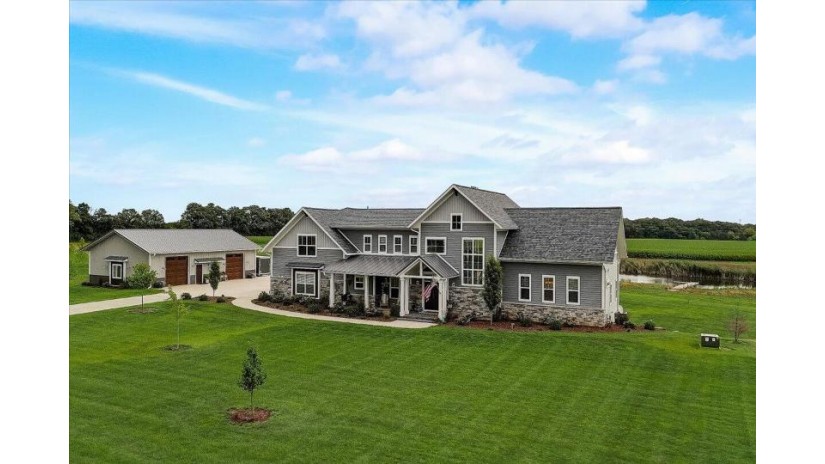 2705 67th Dr Yorkville, WI 53182 by Doering & Co Real Estate, LLC $1,025,000