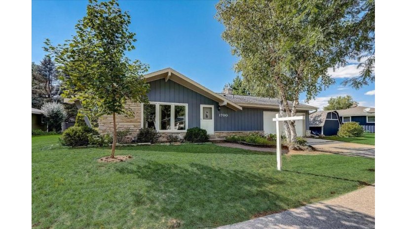 1700 Chapman Dr Waukesha, WI 53189 by EXP Realty, LLC~MKE $279,900