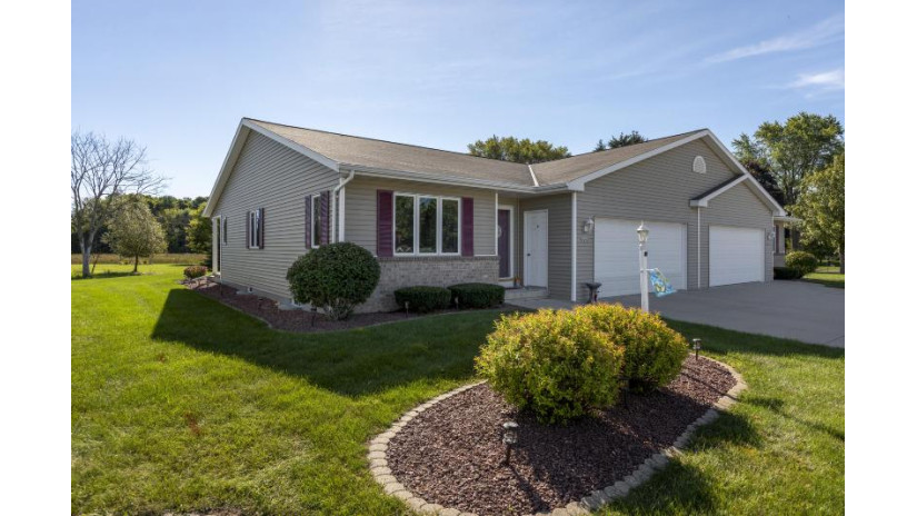 2209 Knuell St 2209 Manitowoc, WI 54220 by Action Realty $184,900