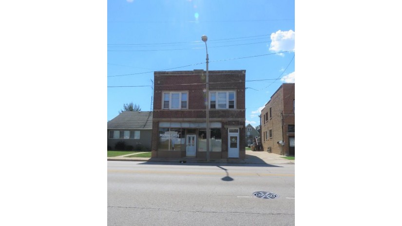 2311 52nd St 2ND FLOOR Kenosha, WI 53140 by Real Property Pros $1,550