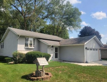 407 N State St, Rochester, WI 53167