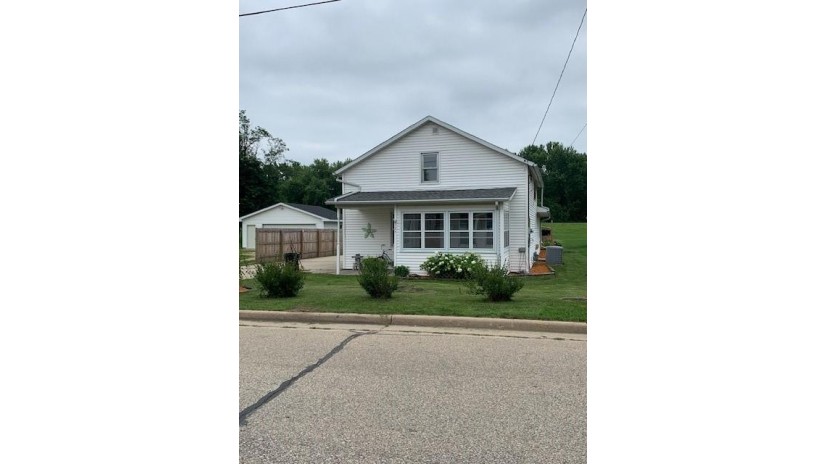 324 South 1st Street Black River Falls, WI 54615 by Cb River Valley Realty/Brf $149,900