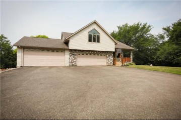 704 Coulee Trail, Hudson, WI 54016