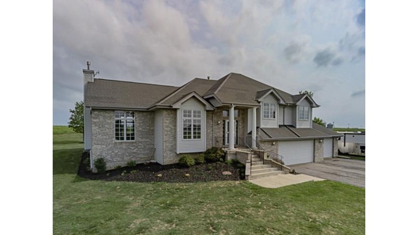 6433 INDIAN Drive Dakota, IL 61018 by Best Realty $369,000