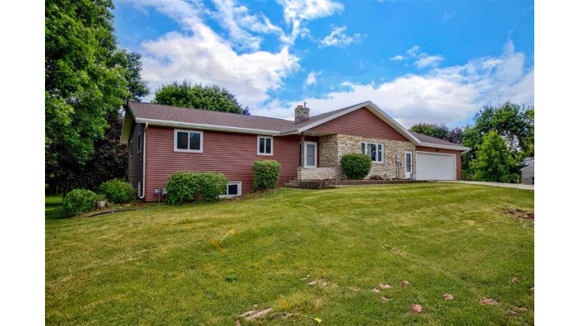 8131 Katie Lane Holland, WI 54130 by Century 21 Affiliated $269,900