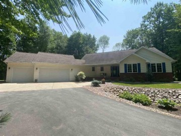 878 Twin Creeks Road, Little Suamico, WI 54171-9612