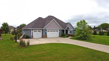 5247 Notre Dame Drive, Omro, WI 54963-2100