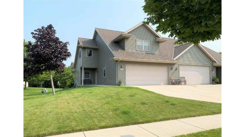 1165 Primrose Lane Fond Du Lac, WI 54935 by Adashun Jones, Inc. $239,900