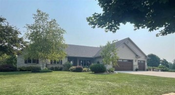 1512 Parkview Drive, New Holstein, WI 53061