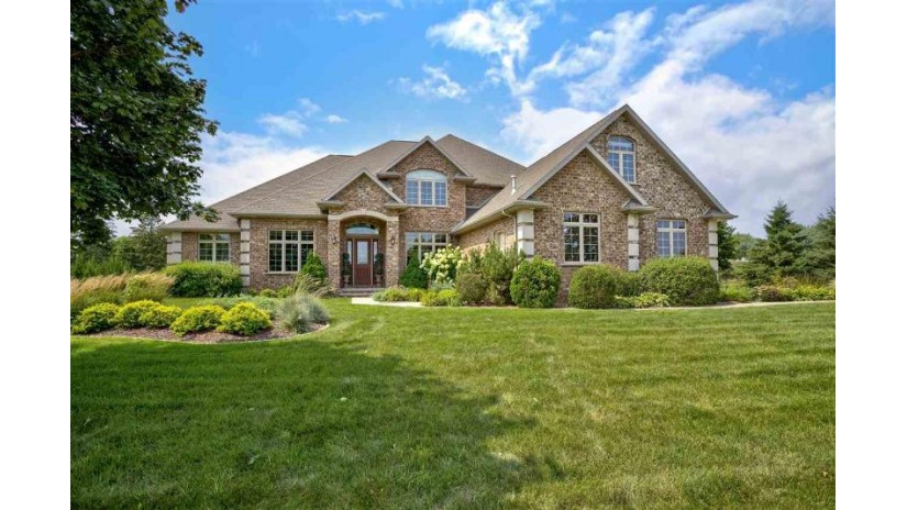 7025 N Smoketree Pass Appleton, WI 54913 by Coldwell Banker Real Estate Group $850,000