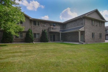 3325 N Casaloma Drive 48, Grand Chute, WI 54913