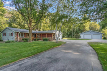 1583 Ravine Drive, Hobart, WI 54313