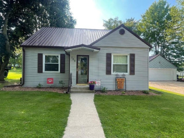 106 Hyde Street, Bear Creek, WI 54922-8912