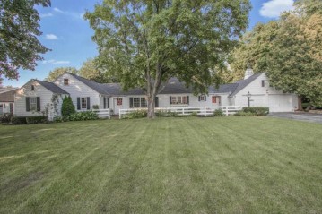 160 Arbor Lane, Allouez, WI 54301-1602