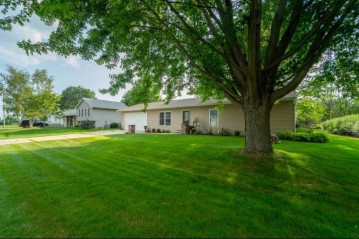 N3925 Liberty Lane, Freedom, WI 54130-7532