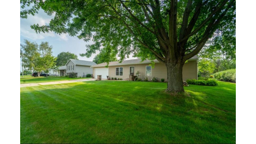 N3925 Liberty Lane Freedom, WI 54130 by Rieckmann Real Estate Group, Inc $270,000