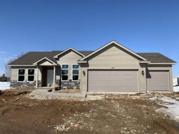 N4059 Country Club Dr, Decatur, WI 53520