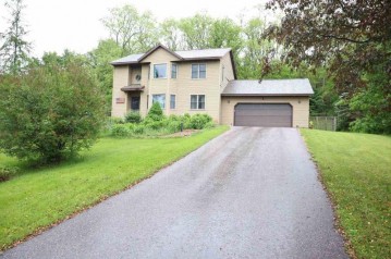 W7509 Patchin Rd, Pacific, WI 53954