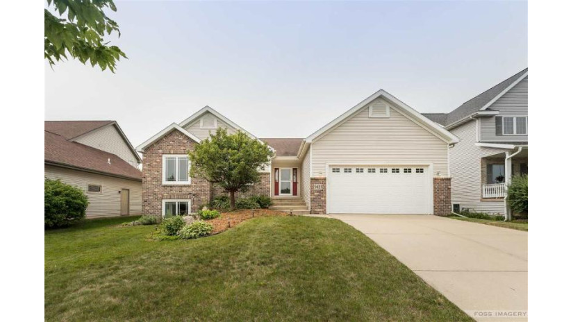 9423 White Fox Ln Madison, WI 53562 by Bunbury & Assoc, Realtors $489,000