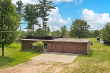 1015 8th Ave, Big Flats, WI 54943