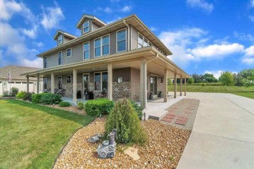 1625 Esker Tr, Bristol, WI 53925