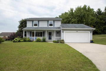 335 Washburn Rd, Deerfield, WI 53531