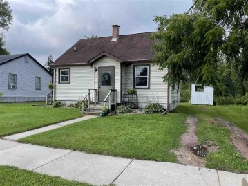 902 Prairie St, Mauston, WI 53948